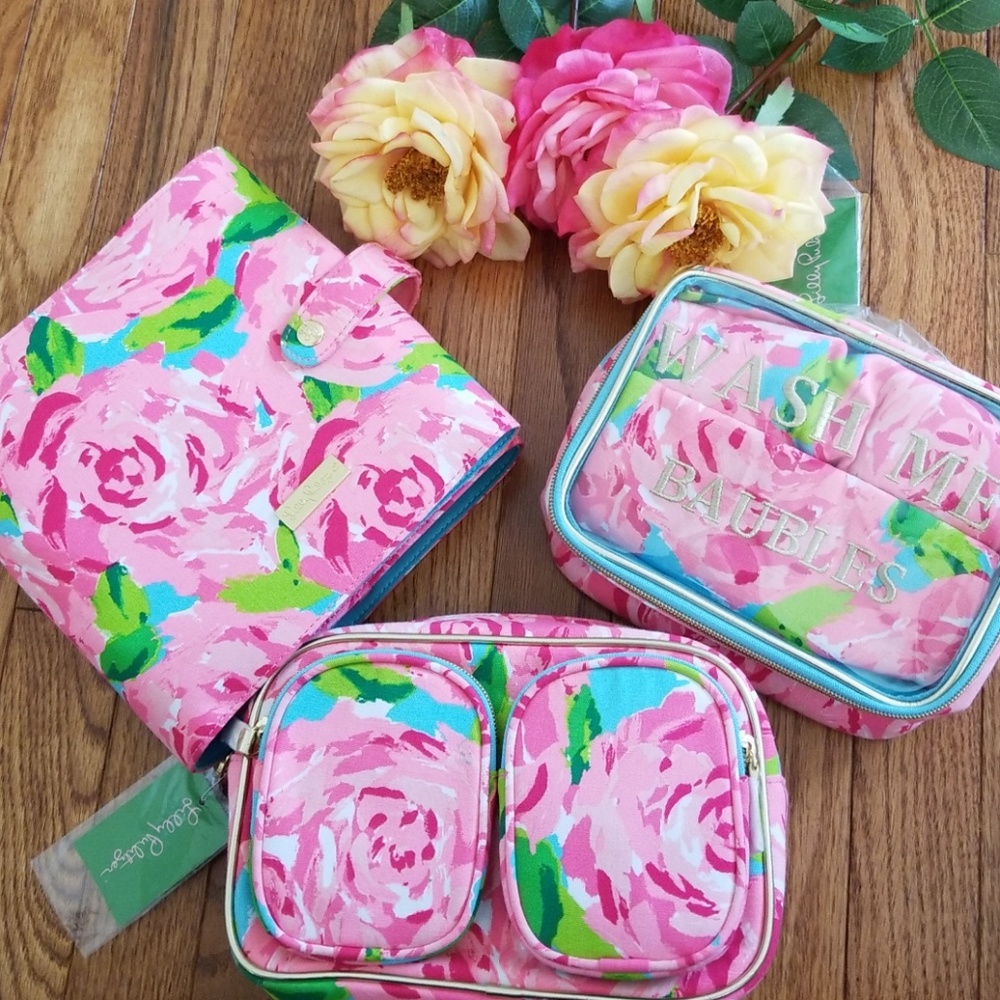 NWT Lilly Pulitzer  travel set in First Impression